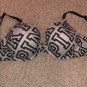 Victoria’s Secret PINK lightly lined bra
